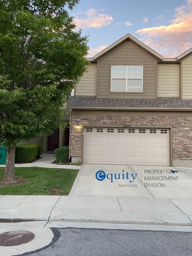 Photo - 13513 Mimosa Cir House