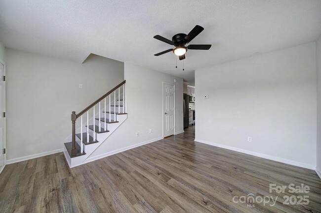 Photo - Fully Remodeled | 2BR/1.5BA Condo | Willow... Unit 438 Stoneycreek Ln