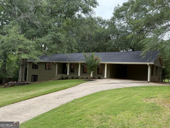 Building Photo - 185 Landor Dr