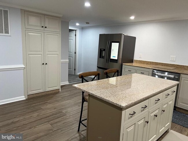 Photo - 216 Stern Cove