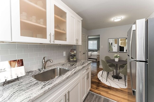 Photo - Pine Gardens