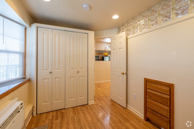 3BR, 2BA - 750SF - Bedroom