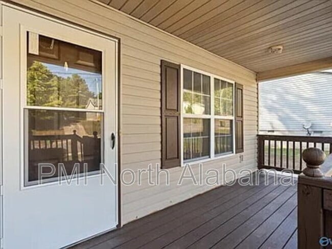 Photo - 3103 Sonya Dr NW