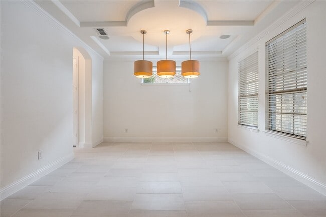 Photo - 1221 Dakota St