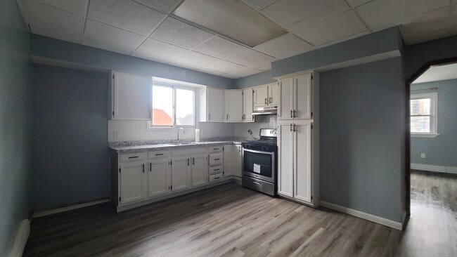 Building Photo - 6108 Durham Ave Unit 2