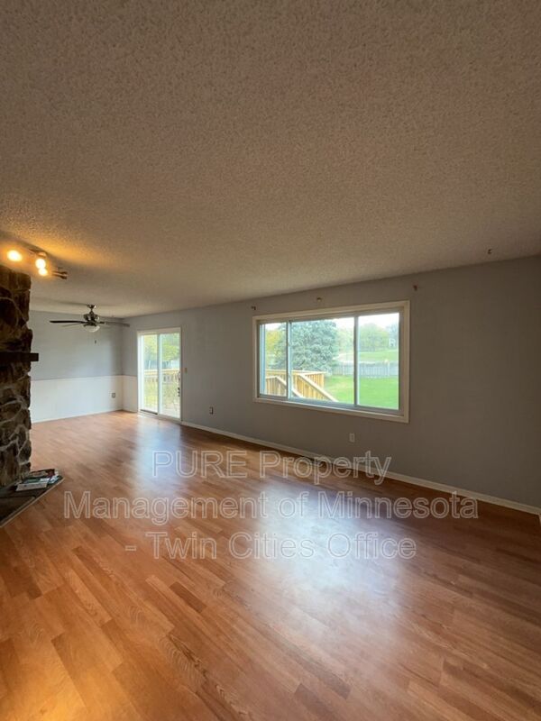 Photo - 12959 Grouse St NW