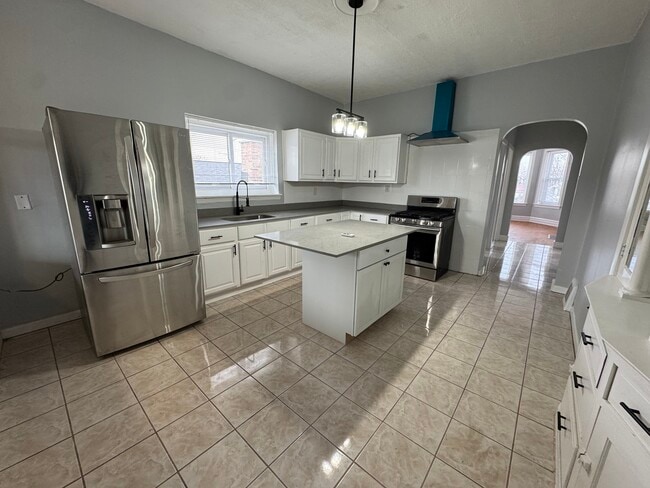 Photo - 2329 S Austin Blvd Unidad 2