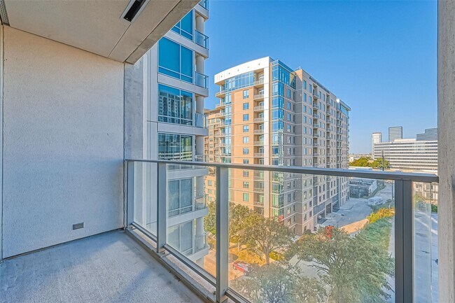 Photo - 2047 Westcreek Ln Ln Unit 801