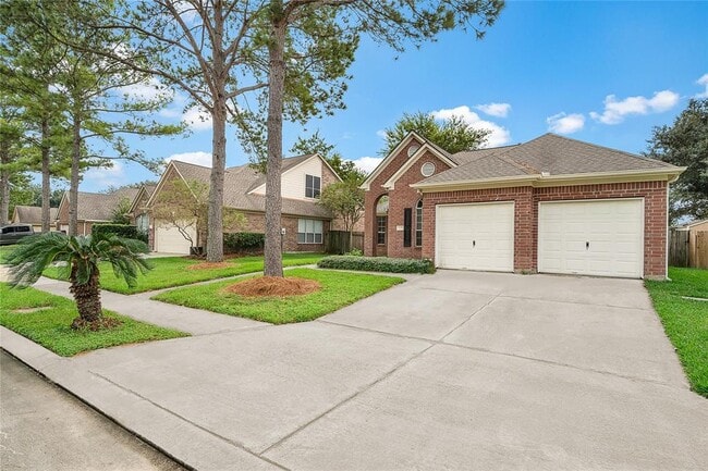 Photo - 18423 Cobblestone Dr
