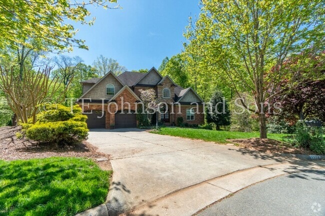 Building Photo - Luxury Living in Lewisville Rental