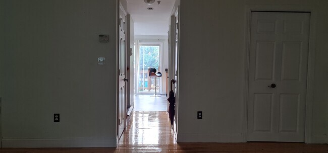 Photo - 41 West St Unidad VAN