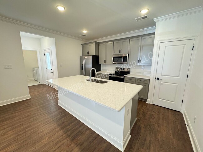 Photo - 3BR/3.5BA Stand Alone House in South Grove