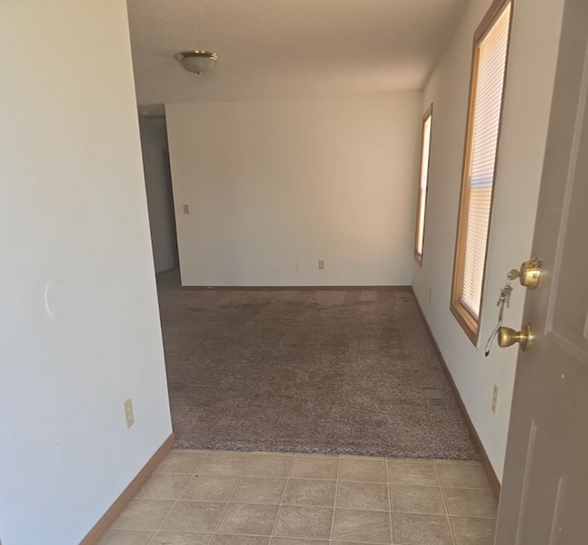 Photo - Great 3 Bed 2 Bath 2 Car Garage Flat Duplex- Pets ok!