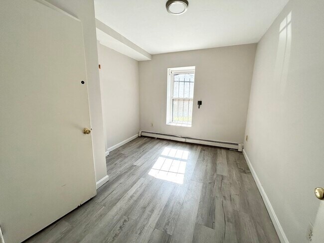 Photo - 92 Hammond St Unit 1