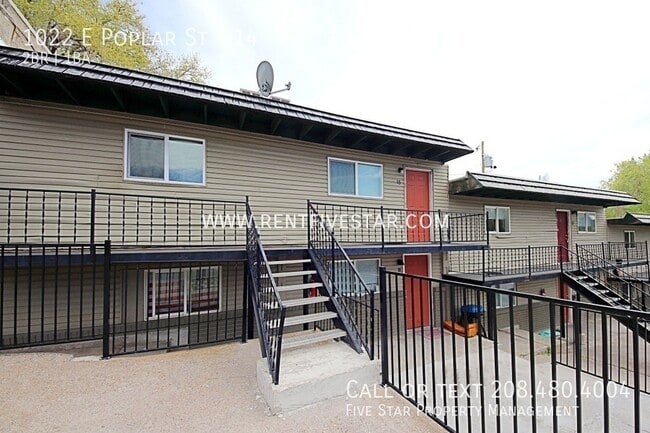 Building Photo - 1022 E Poplar St Unit 14