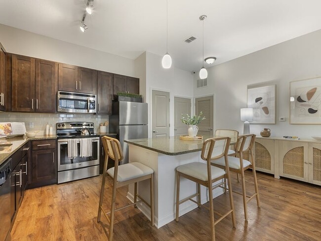 Building Photo - Bell Lake Forest Rental