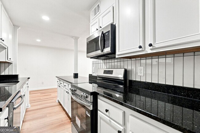 Photo - 5095 Roswell Rd NE Unit 209