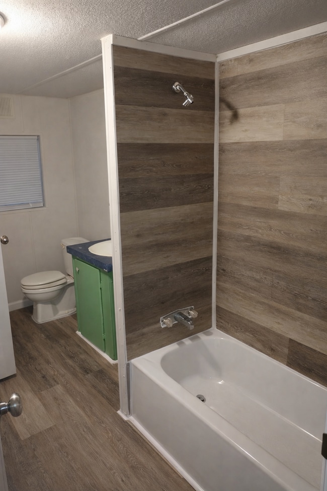 Photo - 106 Jesse Dr