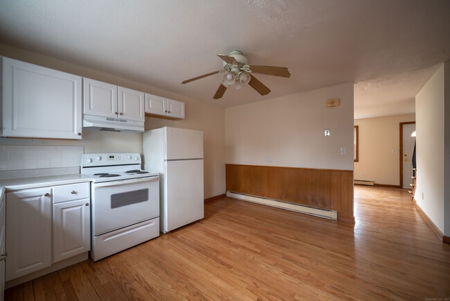 Building Photo - 25 Franklin Rd Unit F Rental