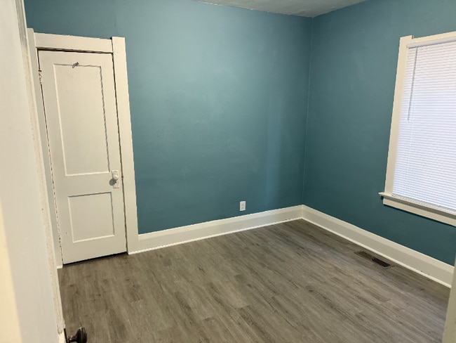 Photo - 629 Willard St Unit 639 willard st lower