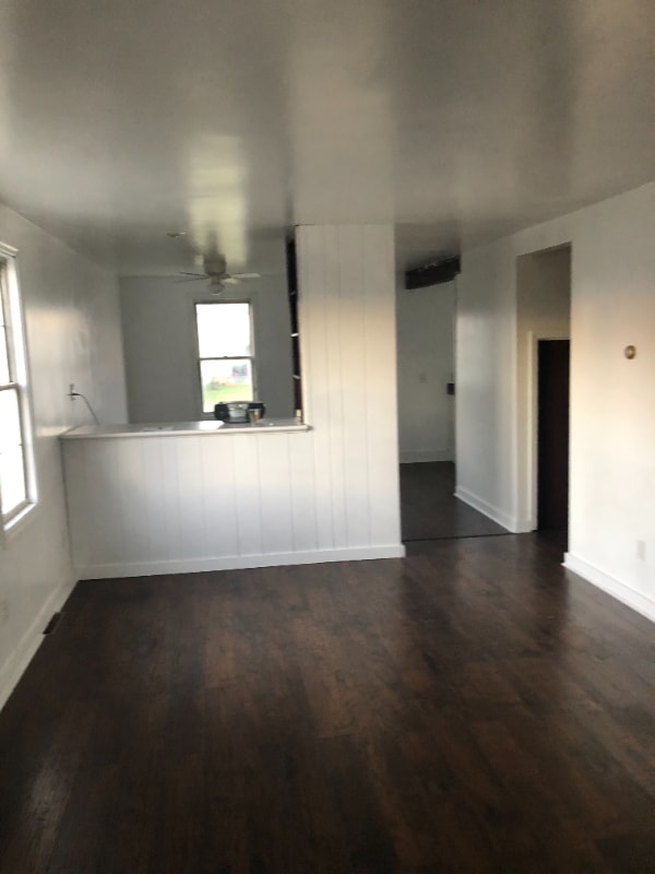 Photo - 13 W Madison St