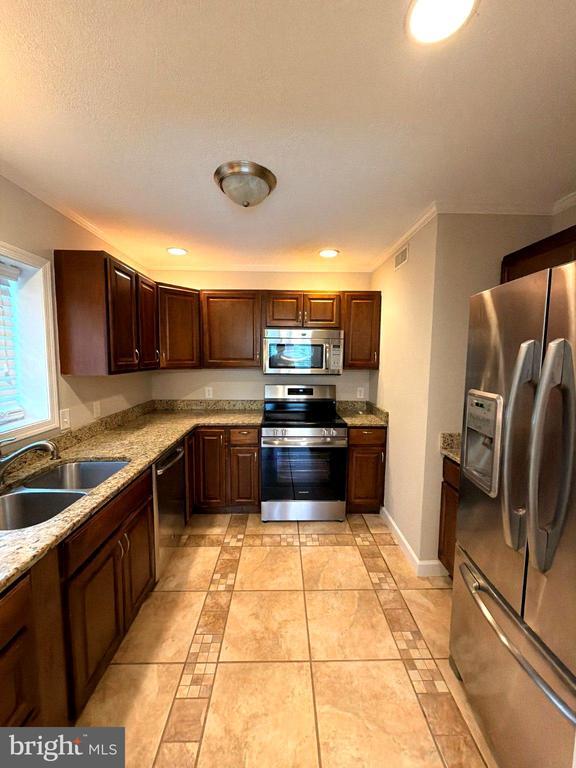 202 Buckingham Ln Unit 301