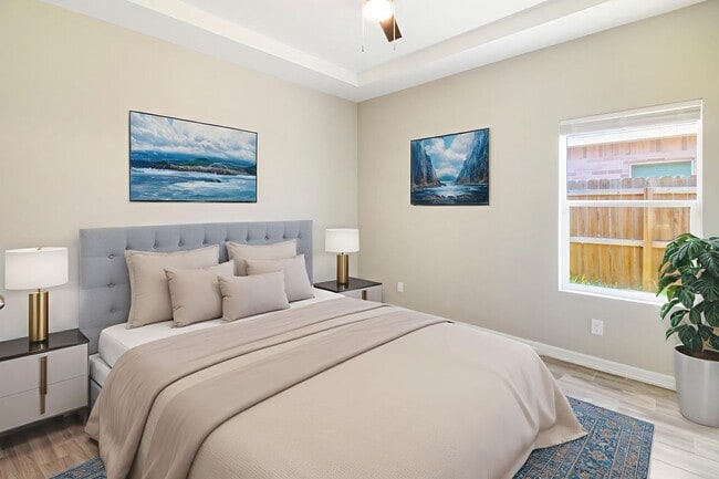 Photo - 904 W Mahala Ave