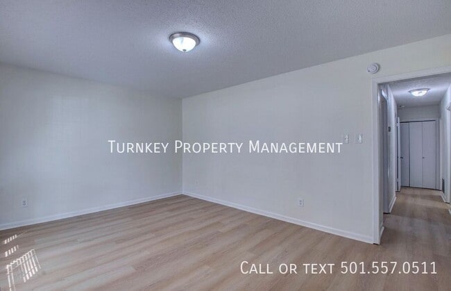 Photo - 2511 Montreal Dr