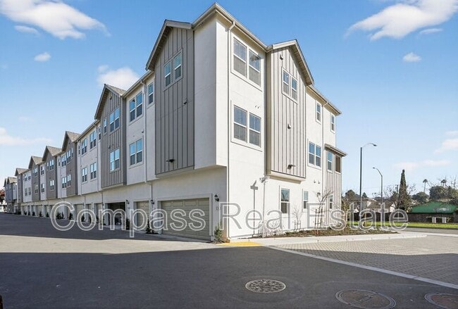 Photo - 3814 Norbridge Ave