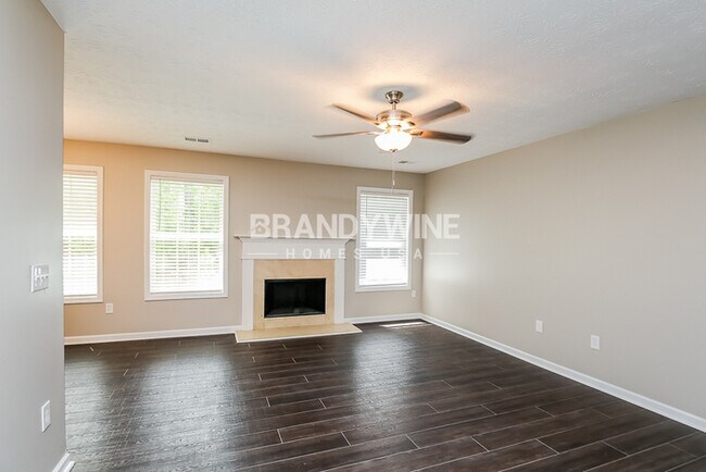 1.5 months FREE RENT