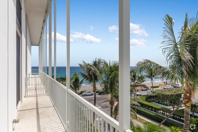 Building Photo - 400 S Ocean Blvd Unit 419 Rental
