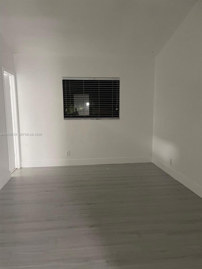 Photo - 1455 Holly Heights Dr