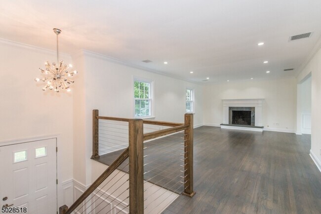 Photo - 56 Woodmont Rd