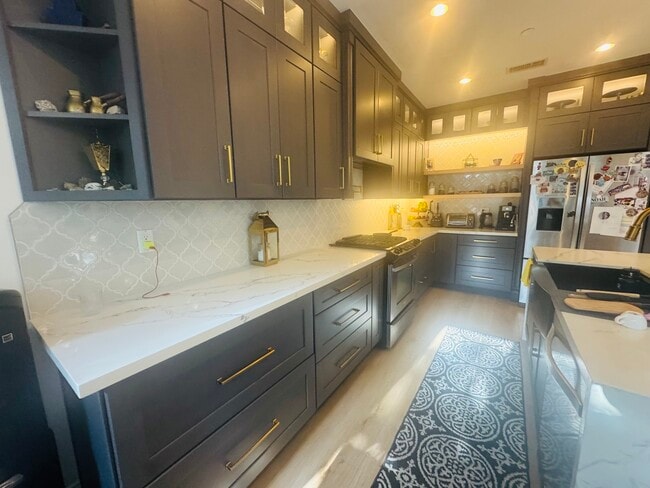 Photo - 113 Churchill