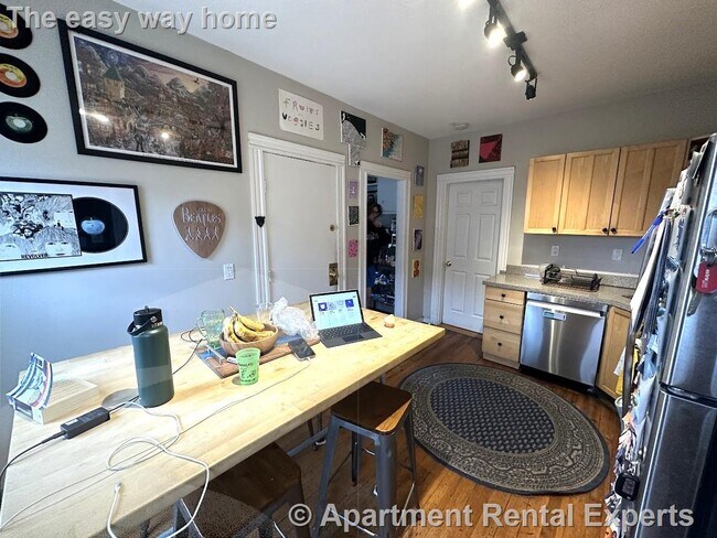 Photo - 9 Medford St Unidad #3