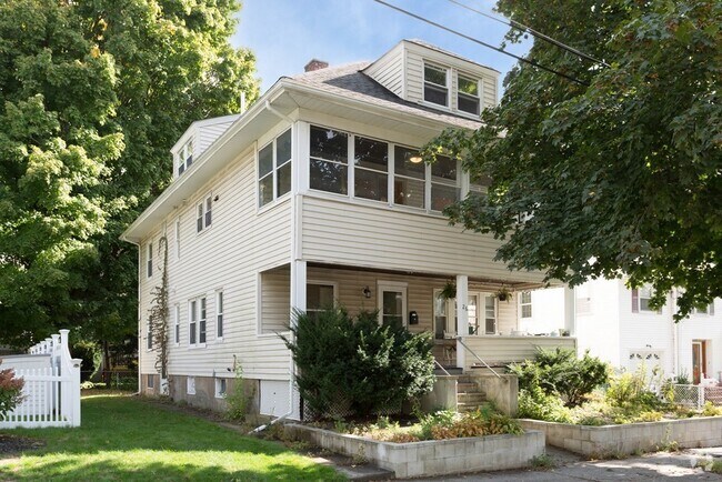 Building Photo - 26 Boylston Rd Rental
