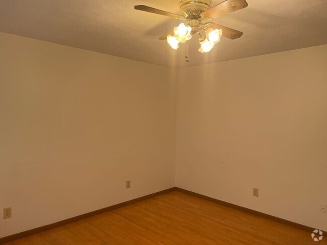 Building Photo - 5256 Carlton Dr Unit 5256 Carlton  B Rental