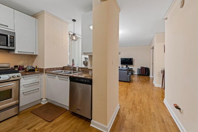 Photo - 420 E Waterside Dr Unit 904