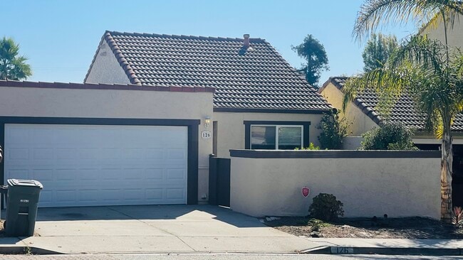 Building Photo - 126 Serra Ct