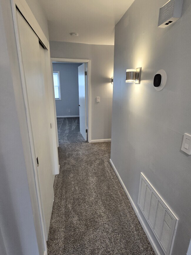 Hallway - 220 Martin Dr Unit APT