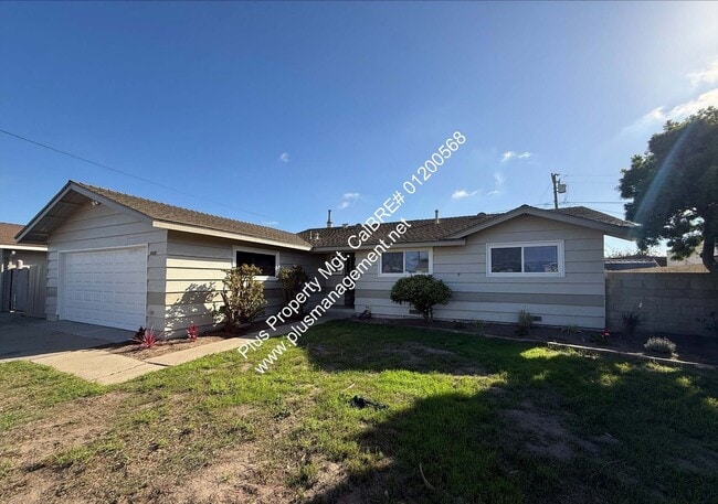Photo - Single Story Home in Tanglewood with Easy ...