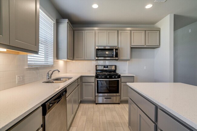 Photo - 2705 Brushwood Mdw