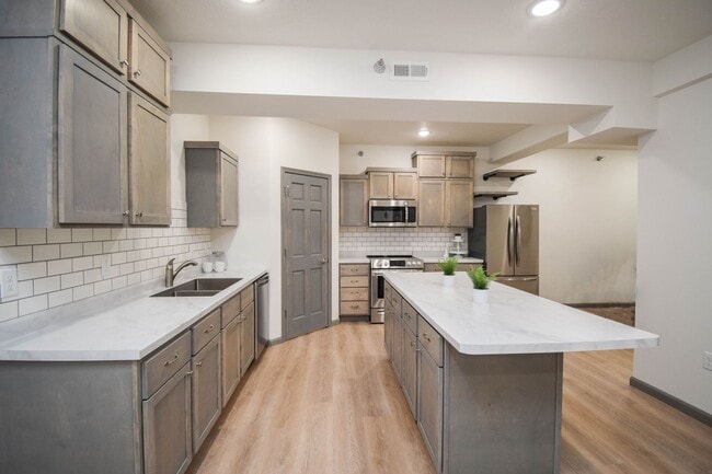 Photo - 7446 S Louise Ave Unit 7446-101
