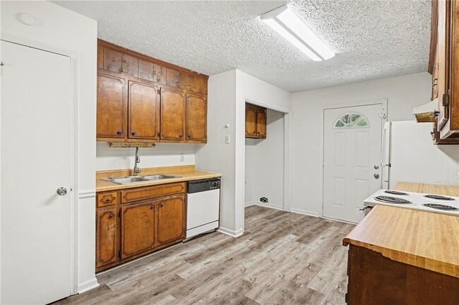 Photo - 165 Plum Orchard Rd