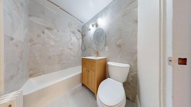 Photo - 1 Marquette Avenue