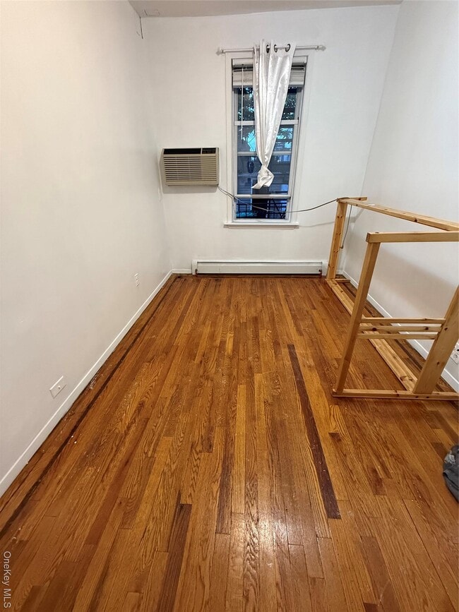 Building Photo - 2958 Miles Ave Unit 1 Rental