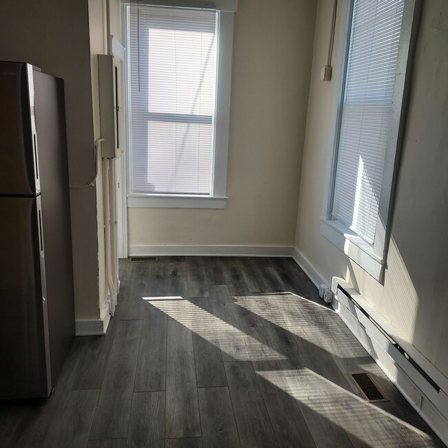 Photo - 501 S Race St Unidad #3