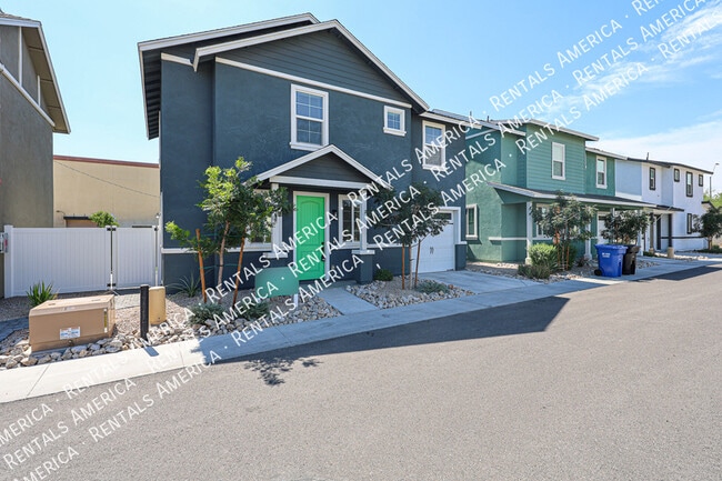 Photo - 16875 N 12th St