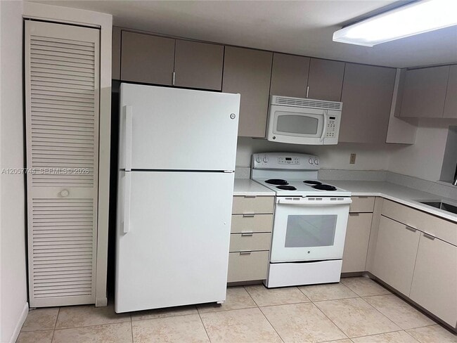 Photo - 9777 Westview Dr Unit 1121