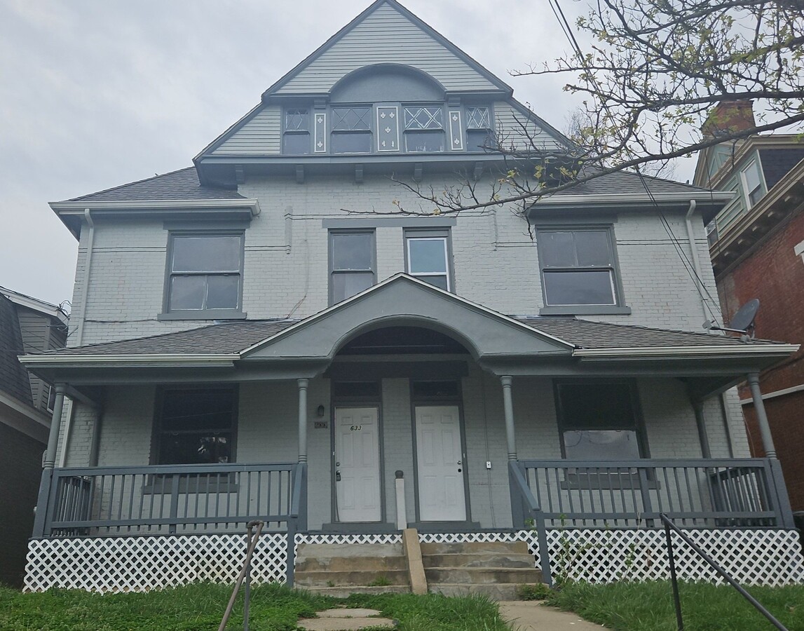 635 Hawthore Ave - 635 Hawthore Ave Unidad 1